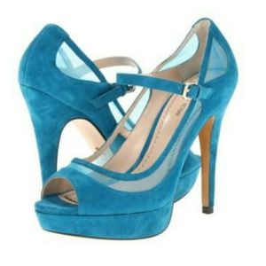 Pour La Victoire Anabelle Pump Suede